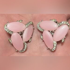 Vintage Pink Thermoset Rhinestone Clip In Earrings Signed KRAMER